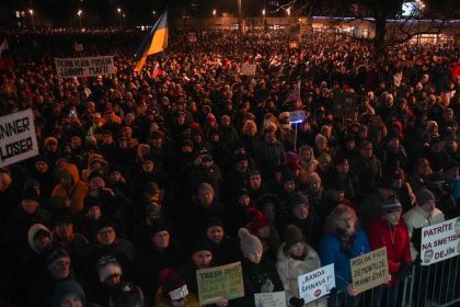 O poloplnom a poloprazdnom pohari