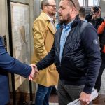 Obvinenym v kauze Kajucnik podozrivo odobrali mobily Inspekcia zasah obhajuje