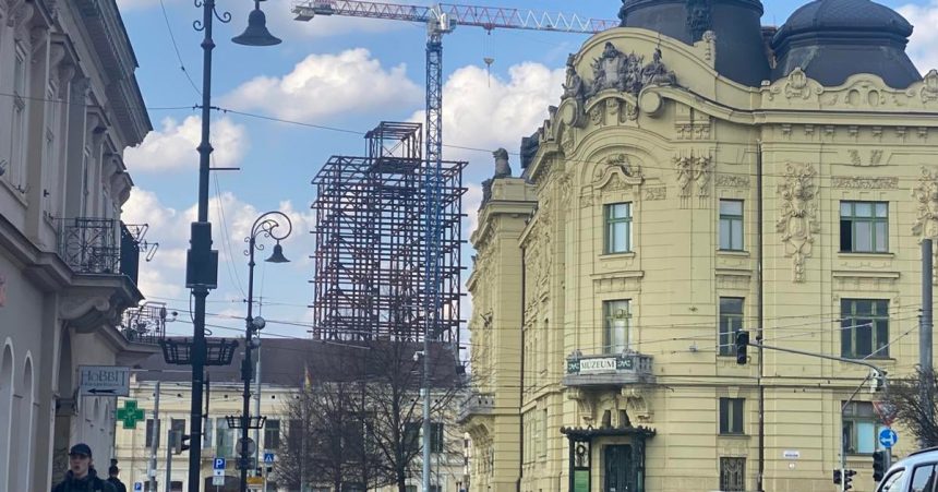 Od kauzy Radicovej vlady po byvanie v oblakoch Centrum Kosic ziska mestsku vezu