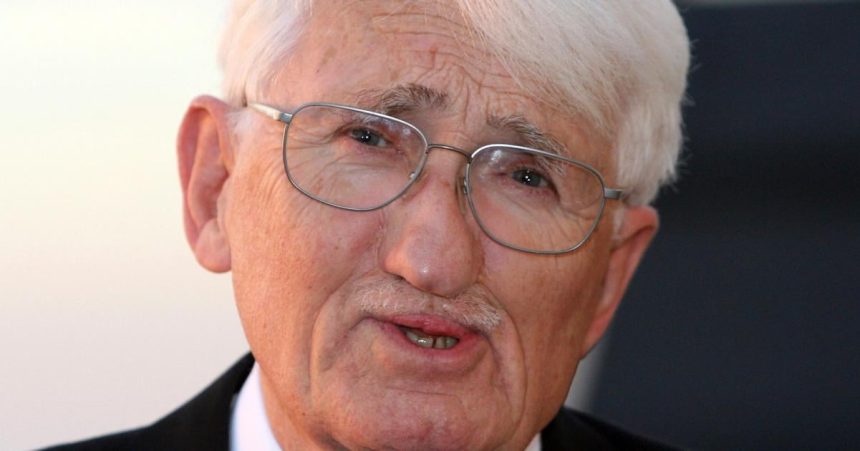 Patril medzi najvplyvnejsich myslitelov Zomrel filozof a sociolog Habermas