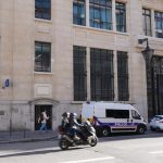 Po neuspesnom pokuse o utok na Bank of America v Parizi zadrzali dvoch podozrivych