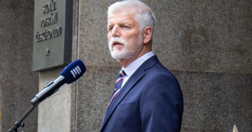 Poslanecka imunita by mala byt podla ceskeho prezidenta obmedzena na vyjadrenia v snemovni