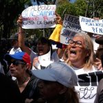 Pracuju ci a seniori vo Venezuele poziaduju zvysenie miezd a dochodkov