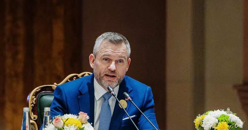 Prezident chce pockat na konkretne navrhy na upravu volieb zo zahranicia