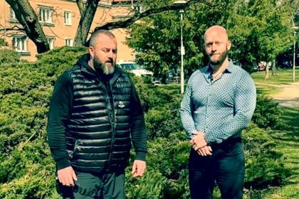 Robia politiku rozdeluju klub Po Hikemates sa z klubu turistov siri kritika od dalsich