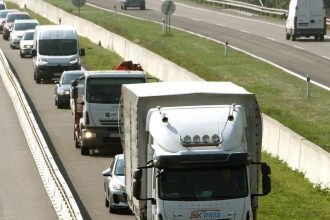 Roky sa riesi problem s hlukom z R1 mesto nechce cakat dalsich sedem