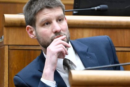 Simecka vyzval Danka na odchod z vladnej koalicie ktora poskodzuje Slovensko