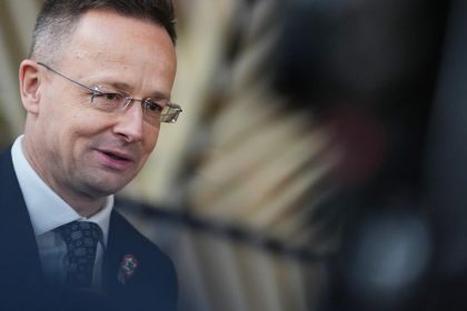 Slovensko a Madarsko vybuduju nove prepojenie svojich rafinerii v Bratislave a Szazhalombatte