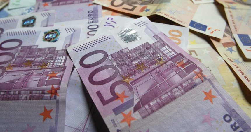 Slovensko predalo dlhopisy v hodnote vyse 32 miliardy eur za dva mesiace