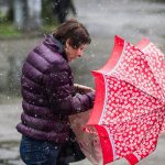 Slovensko zasiahne silny vietor vyhlasili vyhlasky V Tatrach vzrastie lavinove nebezpecenstvo