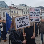 Studenti spustili poplach obavaju sa o svoju buducnost ziadaju demisiu sucasnej vlady a predcasne volby