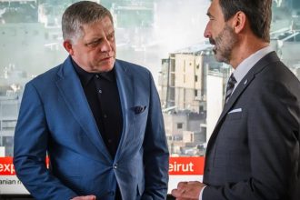 Su eurofondy pre Slovensko v ohrozeni Wiezik tvrdi ze Ficove kroky mozu vies k zvyseniu vyziev na zmrazenie