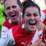 Surian ka dosia hla co ma lokto V presti zn ej ank e te sa zle p ila a sk onila medzi naj l mi