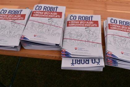 Svajcari maju viac bunkrov ako obyvatelov Slovensko ma broziuru o krizovych situaciach