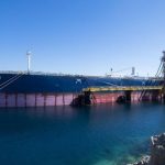 Tisice min a ponorky Zavrety Hormuzsky prieliv je globalna katastrofa cena benzinu moze vzrast