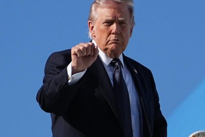 Trump pohrozil nasadenim agentov ICE na letiskach kvoli sporu o financovanie