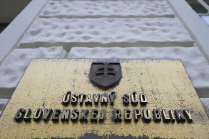Ustavny sud sa vyjadri k vykladu ustavneho zakona o rozpoctovej zodpovednosti