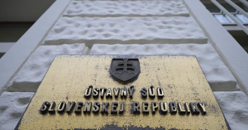 Ustavny sud sa vyjadri k vykladu ustavneho zakona o rozpoctovej zodpovednosti