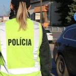 V Trencianskom kraji uzavreli dva useky ciest pre nehody momentalne su neprejazdne