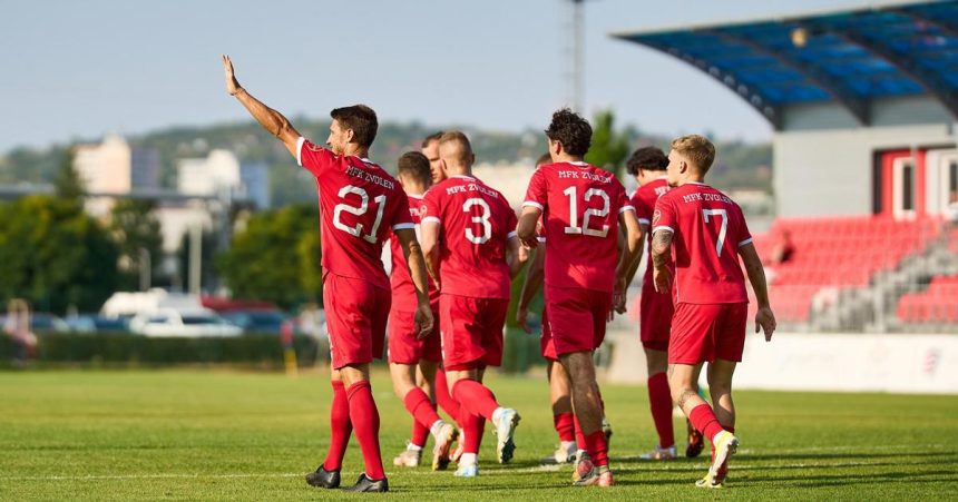 V slagri cervena a ostre slova trenerov Toth po kritike Jarabeka svojich brani