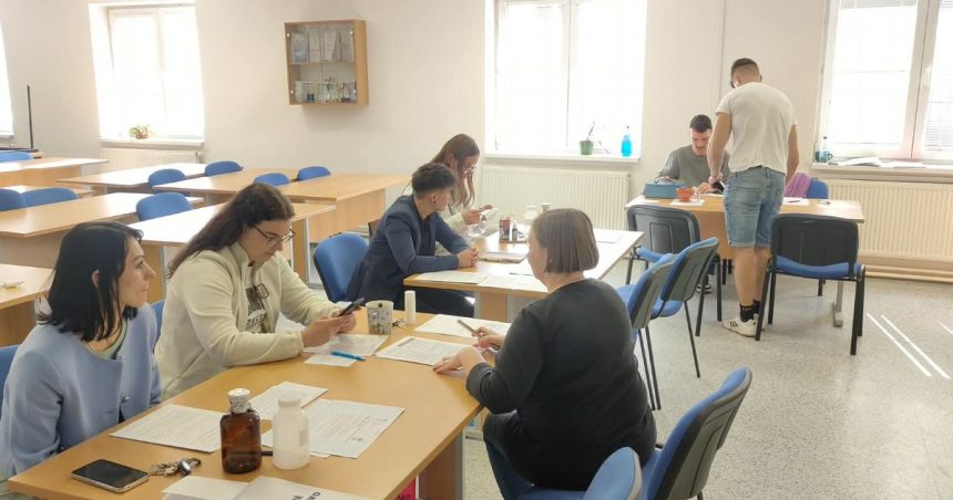 Voda zo studni by mala podliehat kontrole aspon dvakrat rocne Nasledky jej pitia mozu byt fatalne