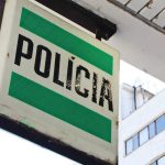 Vydavali sa za policajta a pracovnika Narodnej banky Zenu okradli o 39 tisic eur