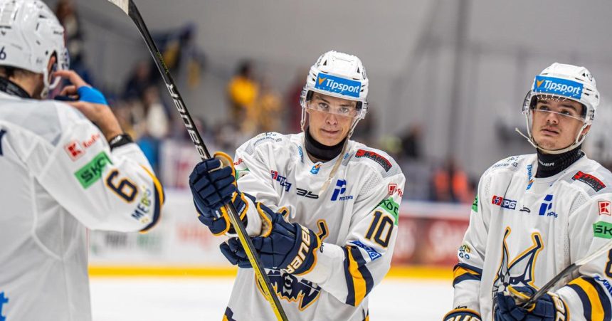 v klube ma doveru vidia v nom potencial mladik z oravy strelil svoj prvy gol v extralige