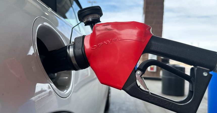 Celime vaznej situacii v dosledku blokovania dodavok paliva vyhlasil irsky premier