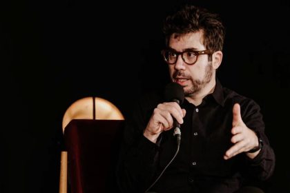 Investigativny novinar Panyi Madarsko je skuskou Ak Orban prehra Rusom zostane len Fico