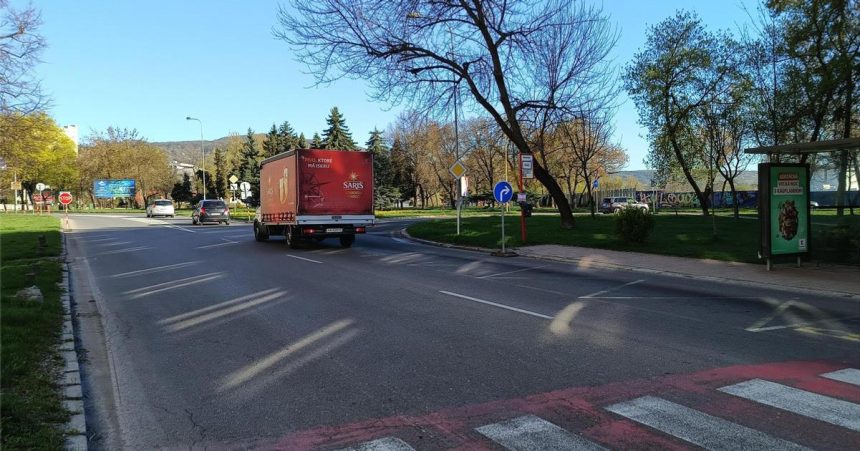 Na prestavbe dolezitej kriovatky v Kosiciach dojde o niekolko dni k dopravnym zmenam