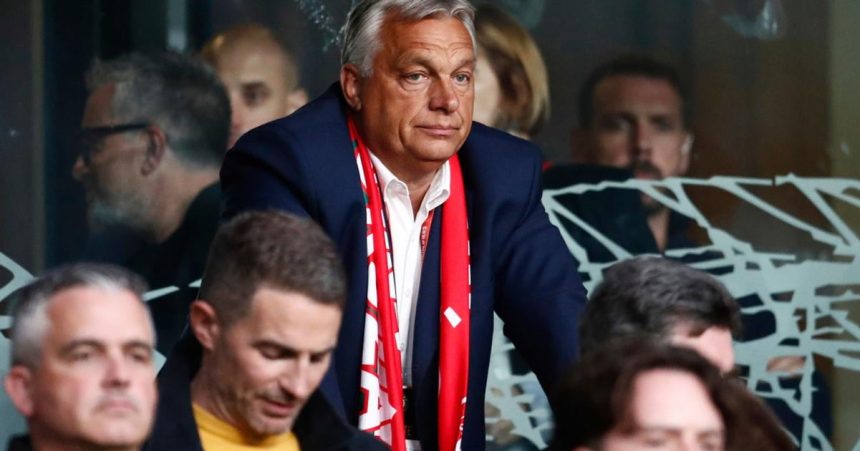 Orbn ponukol svoju funkciu predsedu Fideszu O rozhodnuti bude hlasovat stranicky zjazd