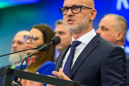 SaS nesuhlasi s navrhom na lacnejsie vlaky a autobusy vyzvala na znizenie dani na paliva