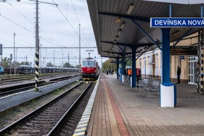 SaS spochybnuje projekt rychlostnej zeleznice na Zahori