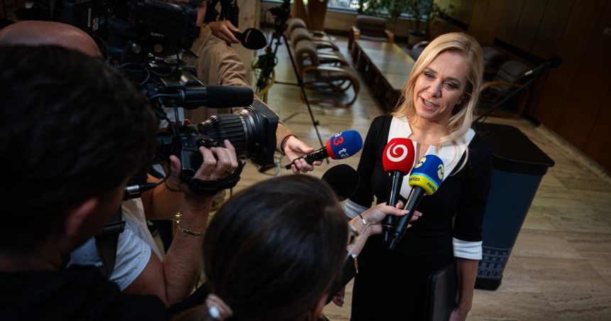 Sakova opravuje deravu energeticku pomoc Len dalsi papier reaguje dodavatel energii