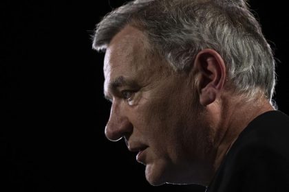 Spolupredseda nemeckej strany Lavica odstupuje zo zdravotnych dovodov z funkcie
