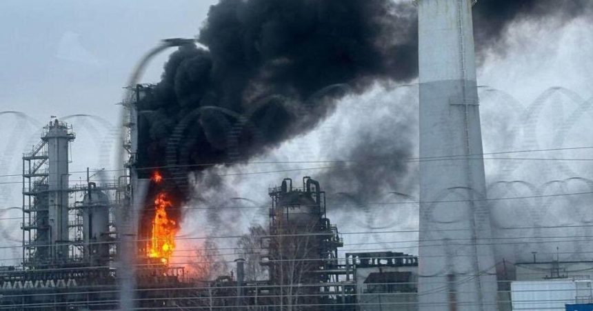 Ukrajina Rusko Online Ukrajinske drony opet zautocili na ruske ropne zariadenia vo vnutrozem aj v pristave Primorsk