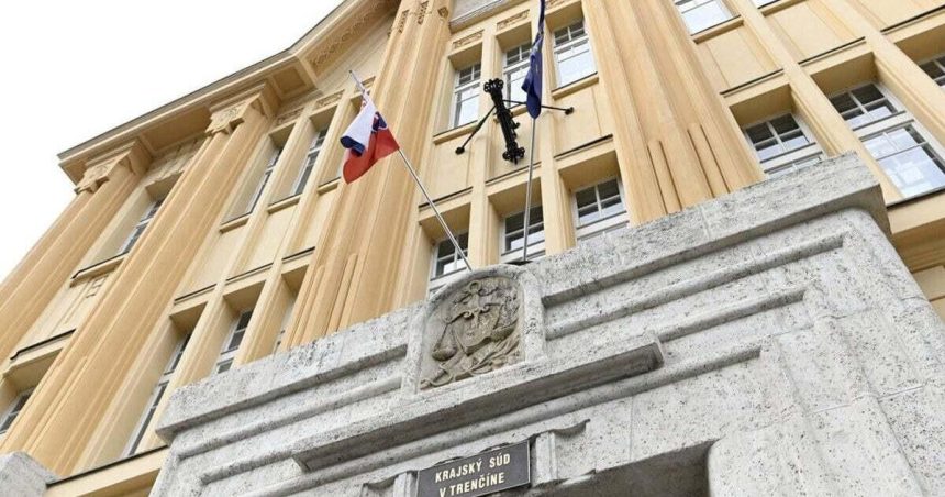 Unoscovi tinedzery z Handlovej sprisnili trest Namiesto dvoch rokov dostal tri roky vazenia