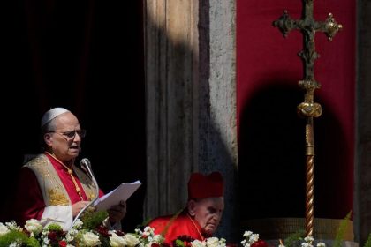 Zvykame si na nasilie vyhlasil papez Lev XIV vo svojom prvom velkonocnom Urbi et Orbi