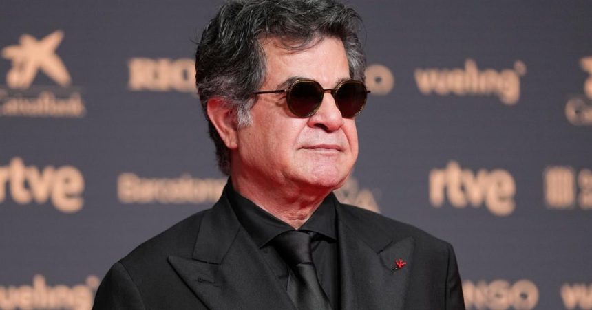 v krajine je vojna a hrozi mu vazenie reziser panahi sa vratil do iranu