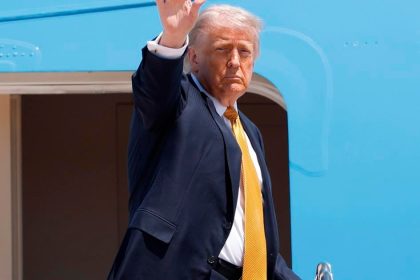Ake akcie nakupil Trump Vyvolal rozruch transakcie lamali rekordy