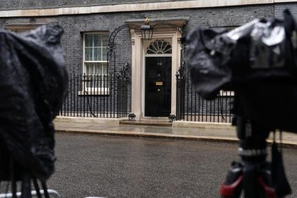 Britska vlada sa rozsrila o dalsie dve clenky