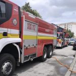 Drama v Novych Zamkoch Byt zachvatil poziar dvojica skoncila v naruci zachranarov