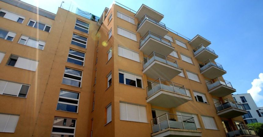 Europsti odborari pozaduju zvysenie miezd a zastavenie zvysovania najomneho v krajinach EU
