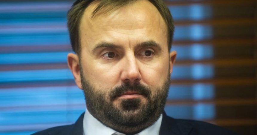 Koalicia podla Kissha uz priznava ze nevie dosiahnut vlastne ekonomicke ciele