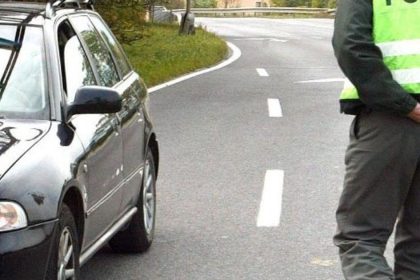 Ludia ich platia mozu ich sudit Sud otvoril dvere verejnosti v pripade policajtov