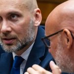 Opozicia kritizuje koaliciu Namiesto pomoci ludom sa zaoberaju volbou zo zahranicia