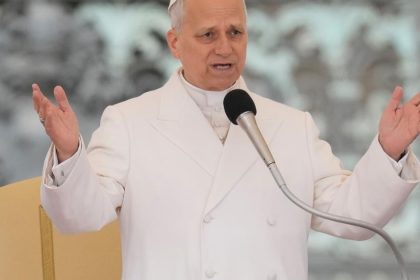 Papez Lev XIV vo sobotu prijme na audiencii Rubia