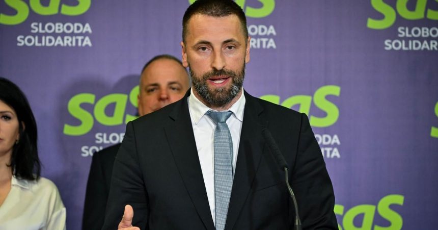 SaS a Hnutie Slovensko kritizuju spory koalicie o prorastovych opatreniach