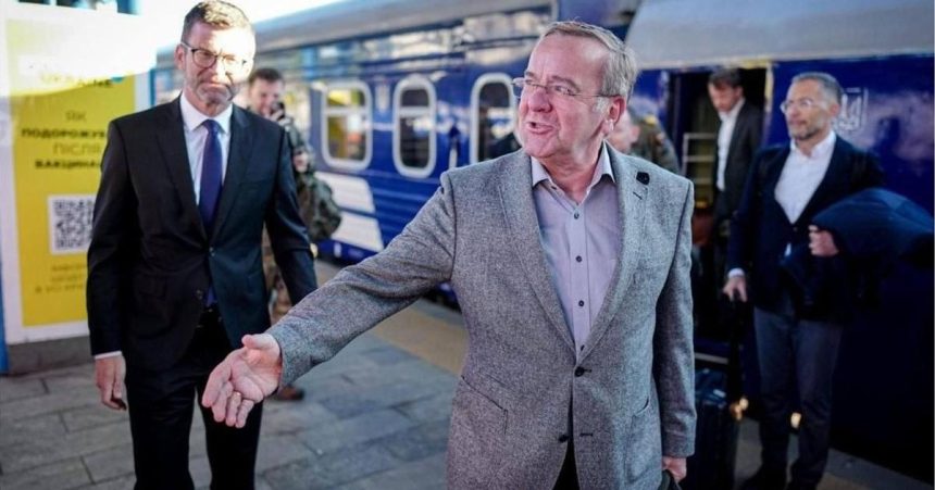 Ukrajina Rusko Online Nemecky minister obrany sa neohlsene navstivil Ukrajinu