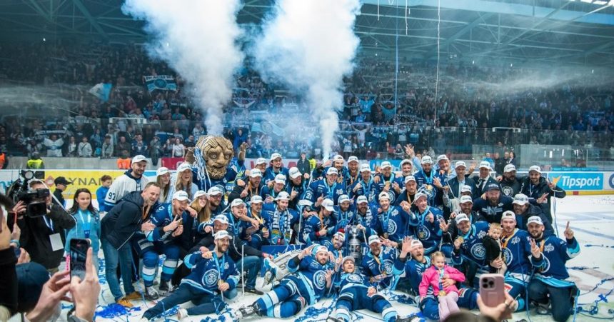 Zlata Nitra nespi Potrebujeme novy stadion ministri pocujete to